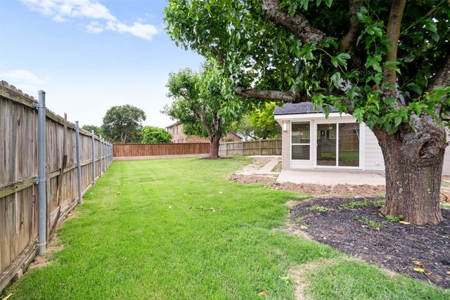 822 Aspen Lane, Desoto, TX 75115