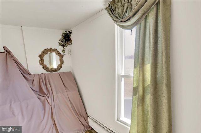 1086 HEFFNER LN, Reading, PA 19605