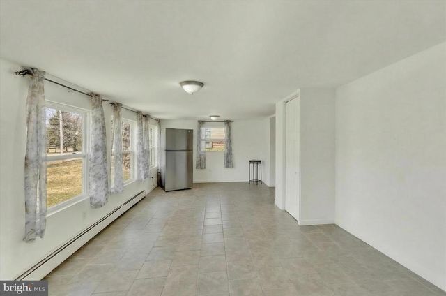 1086 HEFFNER LN, Reading, PA 19605