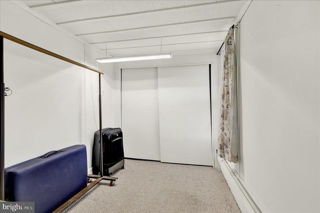 1086 HEFFNER LN, Reading, PA 19605