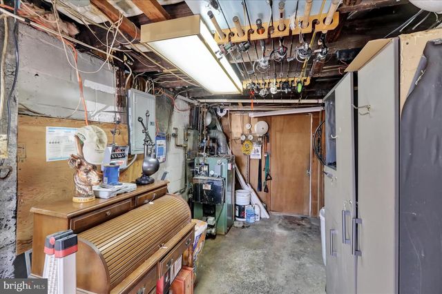 1086 HEFFNER LN, Reading, PA 19605