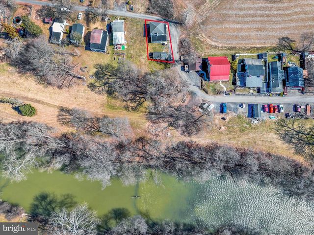 1086 HEFFNER LN, Reading, PA 19605