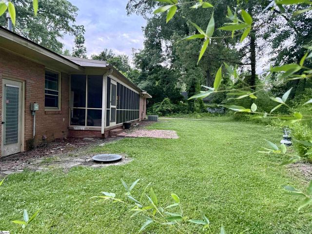 105 Ansel Drive, Clinton, SC 29325