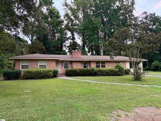 105 Ansel Drive, Clinton, SC 29325