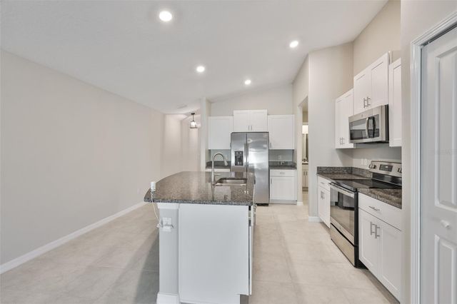 31867 BARREL WAVE WAY, Wesley Chapel, FL 33545