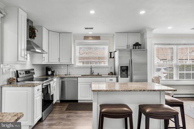 80 MORNING GLORY LN, Manchester Township, NJ 08759