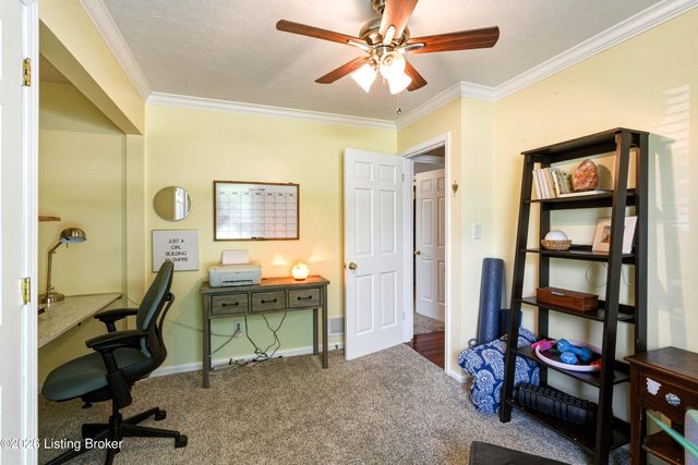 5121 McGregor Dr, La Grange, KY 40031