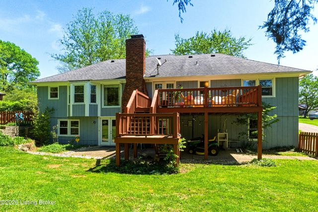 5121 McGregor Dr, La Grange, KY 40031