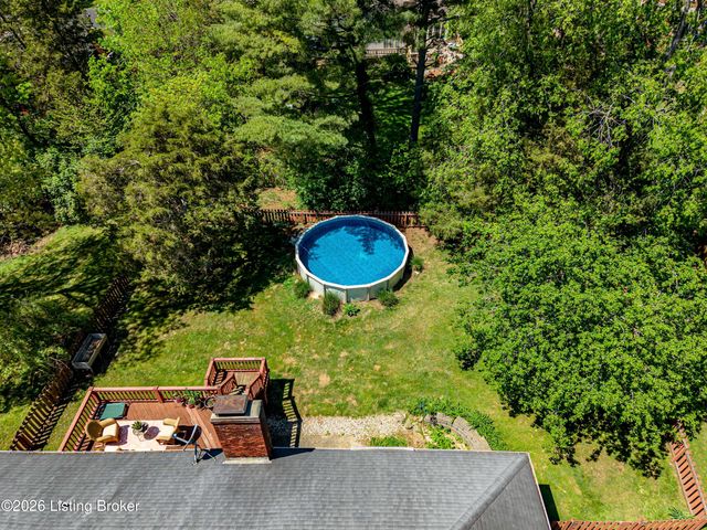 5121 McGregor Dr, La Grange, KY 40031