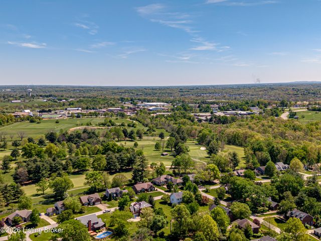 5121 McGregor Dr, La Grange, KY 40031