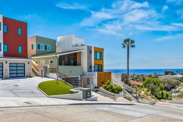 1243 - 1245 Van Nuys St, San Diego, CA 92109