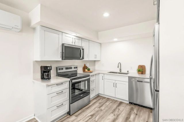 1243 - 1245 Van Nuys St, San Diego, CA 92109