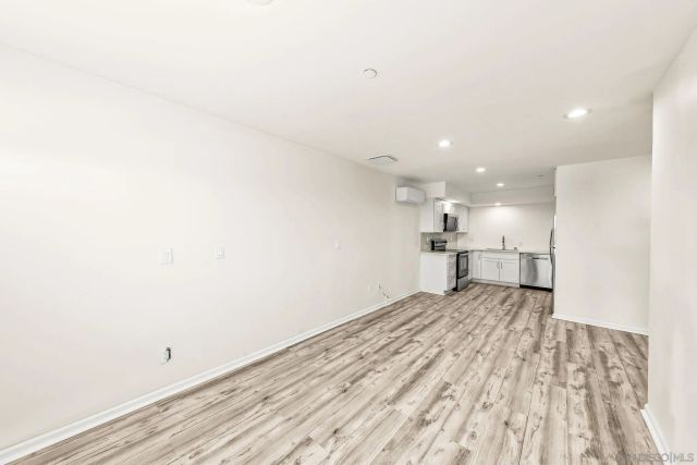 1243 - 1245 Van Nuys St, San Diego, CA 92109