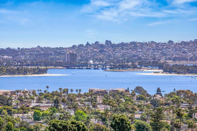 1243 - 1245 Van Nuys St, San Diego, CA 92109