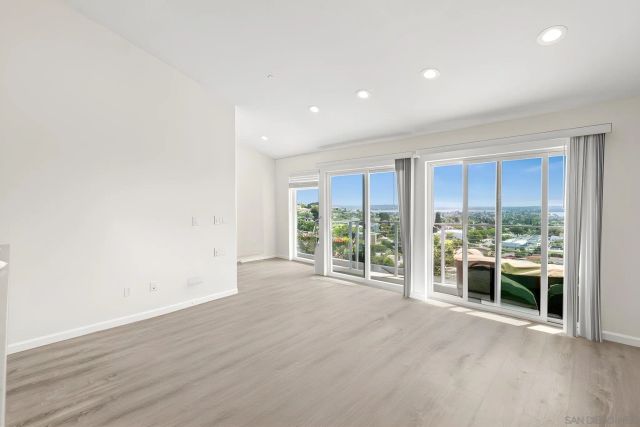 1243 - 1245 Van Nuys St, San Diego, CA 92109