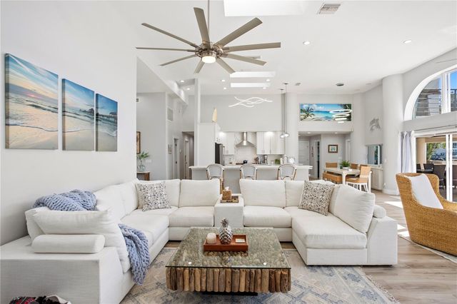 223 PALM ISLAND SW, Clearwater, FL 33767