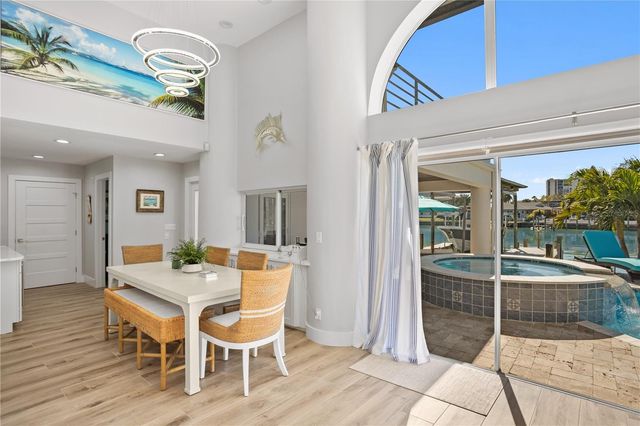 223 PALM ISLAND SW, Clearwater, FL 33767