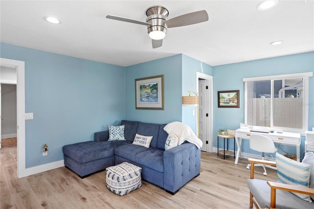 223 PALM ISLAND SW, Clearwater, FL 33767