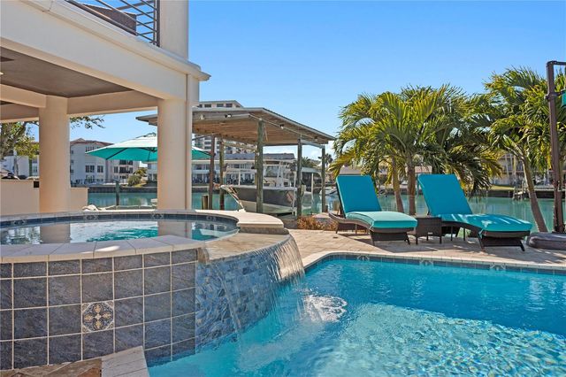 223 PALM ISLAND SW, Clearwater, FL 33767