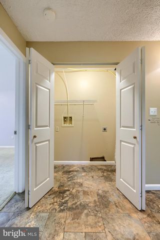 2451 CYPRESS DR, Lancaster, PA 17602