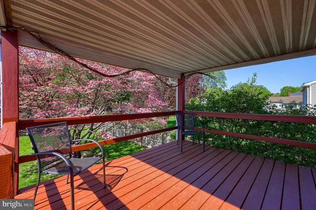 2451 CYPRESS DR, Lancaster, PA 17602