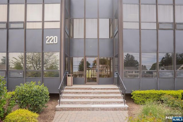 220 Kinderkamack Road R, Westwood, NJ 07675
