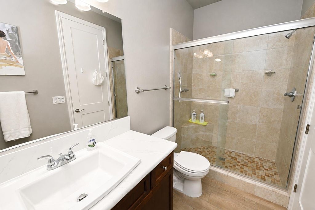 Image 33 of property listing at 2826 Robinwood Avenue, Clovis, CA 93611