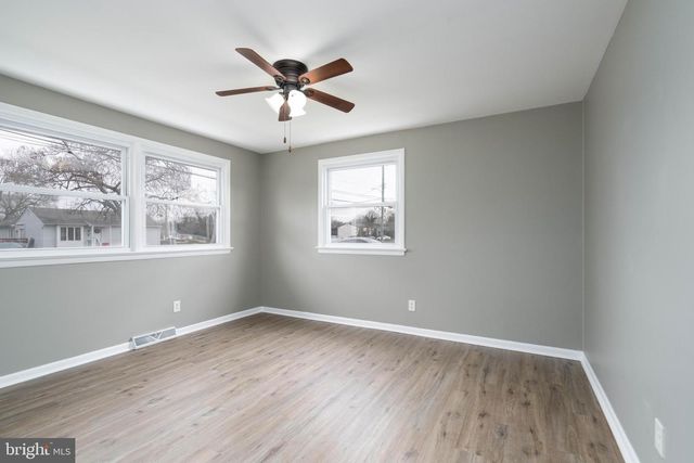 1107 SHARP RD, Vineland, NJ 08360