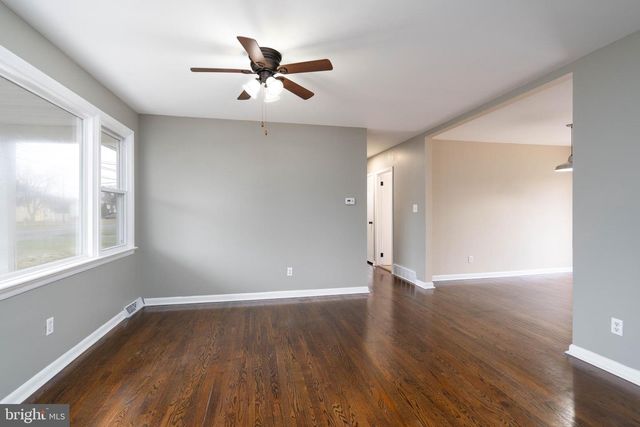 1107 SHARP RD, Vineland, NJ 08360