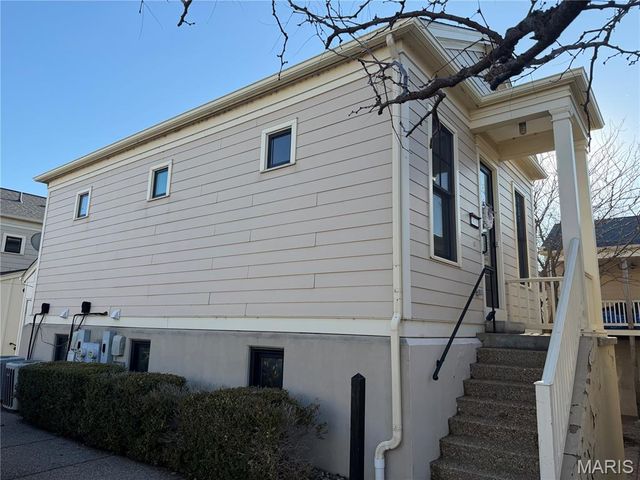 3430 E Lime Kiln B, St Charles, MO 63301