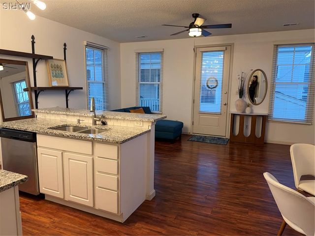 3430 E Lime Kiln B, St Charles, MO 63301