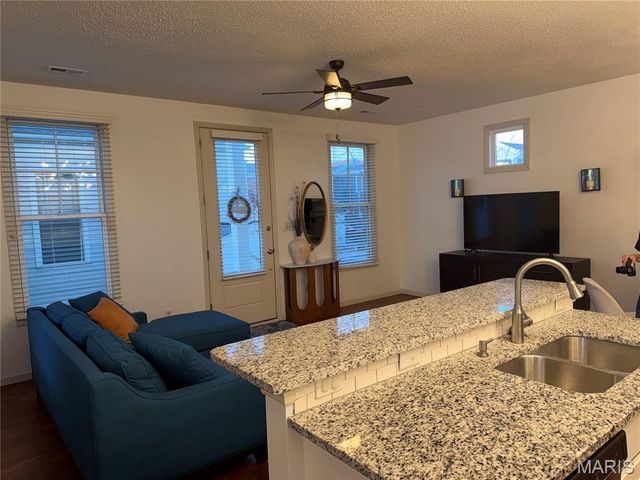 3430 E Lime Kiln B, St Charles, MO 63301