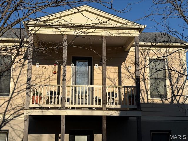 3430 E Lime Kiln B, St Charles, MO 63301