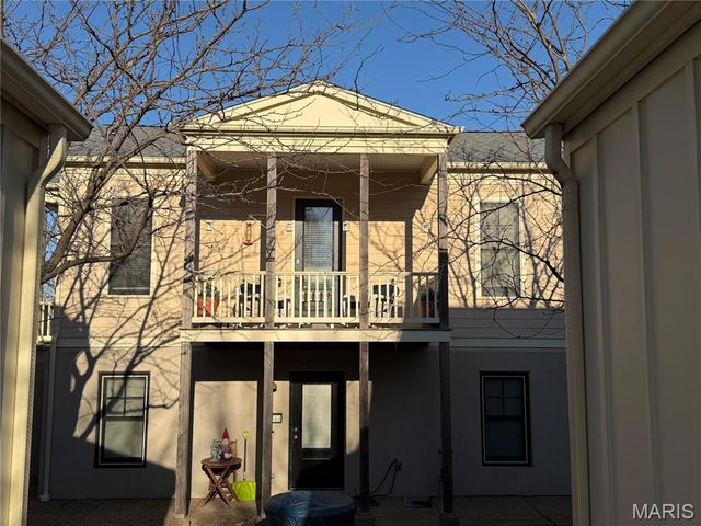 3430 E Lime Kiln B, St Charles, MO 63301