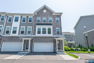 9 McCluskey Place, Morris Plains Borough, NJ 07950