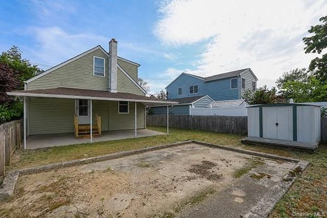 100 Laux Place, North Bellmore, NY 11710