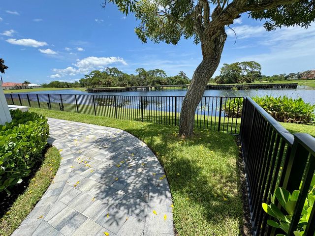 128 SE Rio Angelica, Port St. Lucie, FL 34984
