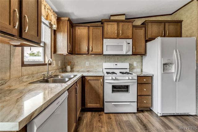 4026 Seneca Parkway, Niagara, NY 14304