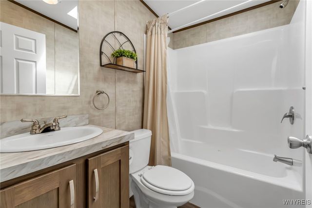 4026 Seneca Parkway, Niagara, NY 14304