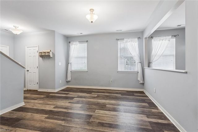 7294 Jeanne DR, Gloucester, VA 23061