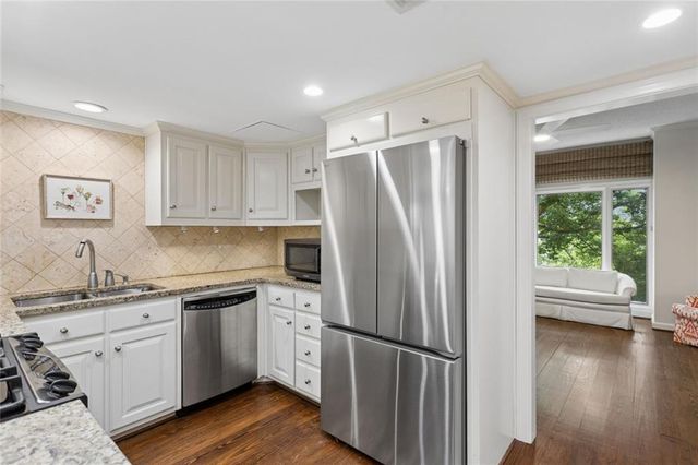 2765 Peachtree Road 6, Atlanta, GA 30305