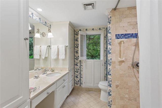 2765 Peachtree Road 6, Atlanta, GA 30305