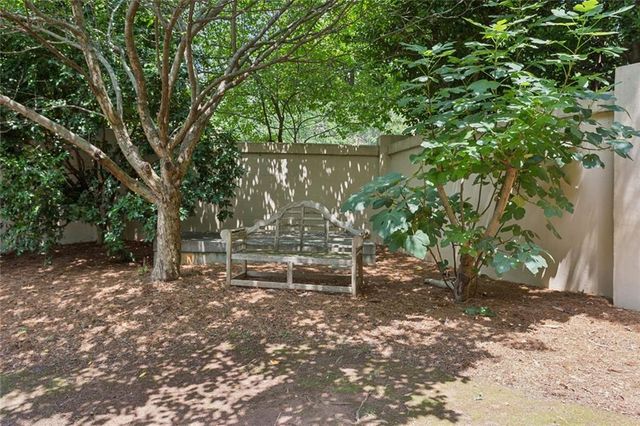 2765 Peachtree Road 6, Atlanta, GA 30305