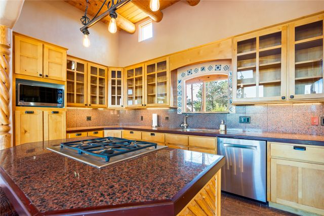 25 Buen Pastor, Santa Fe, NM 87508