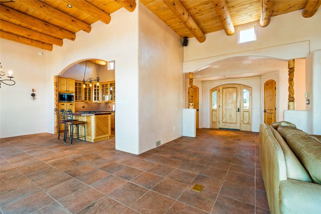 25 Buen Pastor, Santa Fe, NM 87508