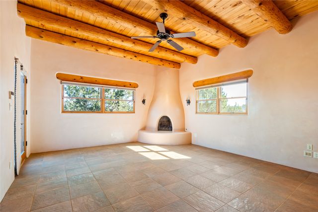 25 Buen Pastor, Santa Fe, NM 87508