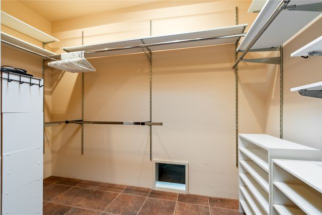 25 Buen Pastor, Santa Fe, NM 87508