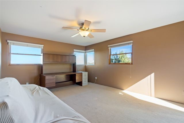 25 Buen Pastor, Santa Fe, NM 87508