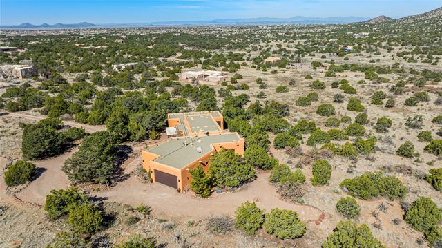 25 Buen Pastor, Santa Fe, NM 87508