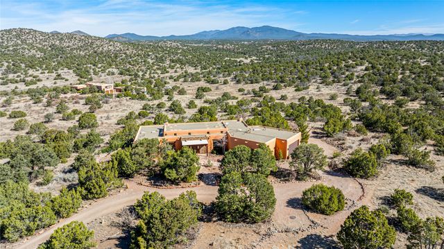 25 Buen Pastor, Santa Fe, NM 87508